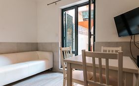 Terrace Lisbon Flat Near River
